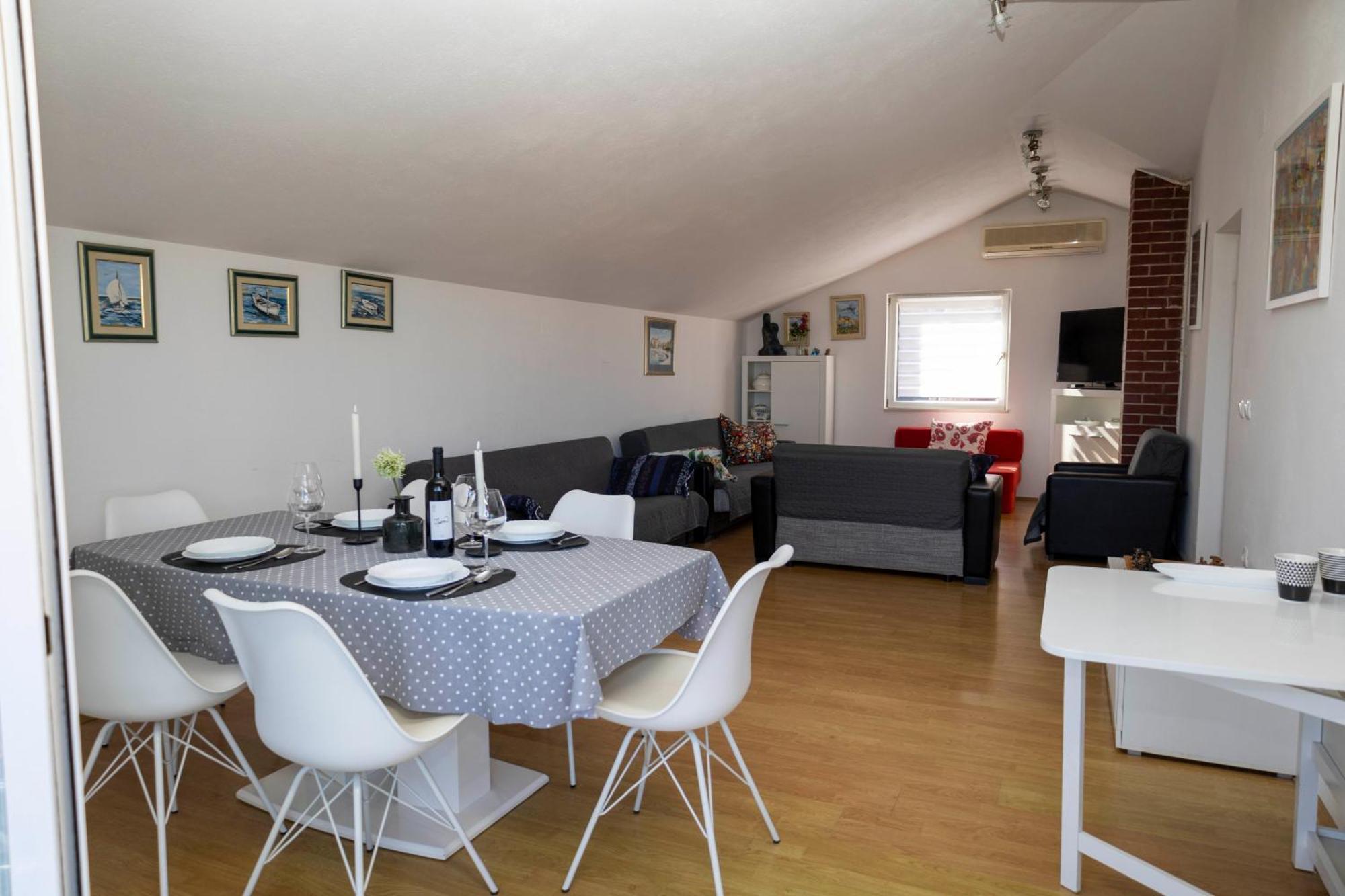 Apartments Jaksic - Zile Supetar Kültér fotó