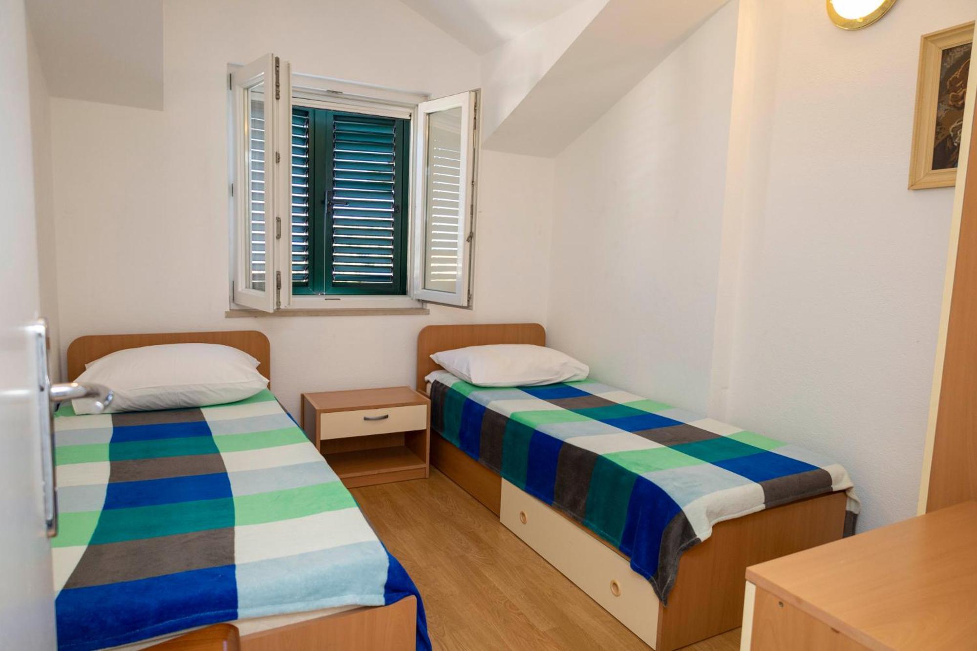 Apartments Jaksic - Zile Supetar Kültér fotó