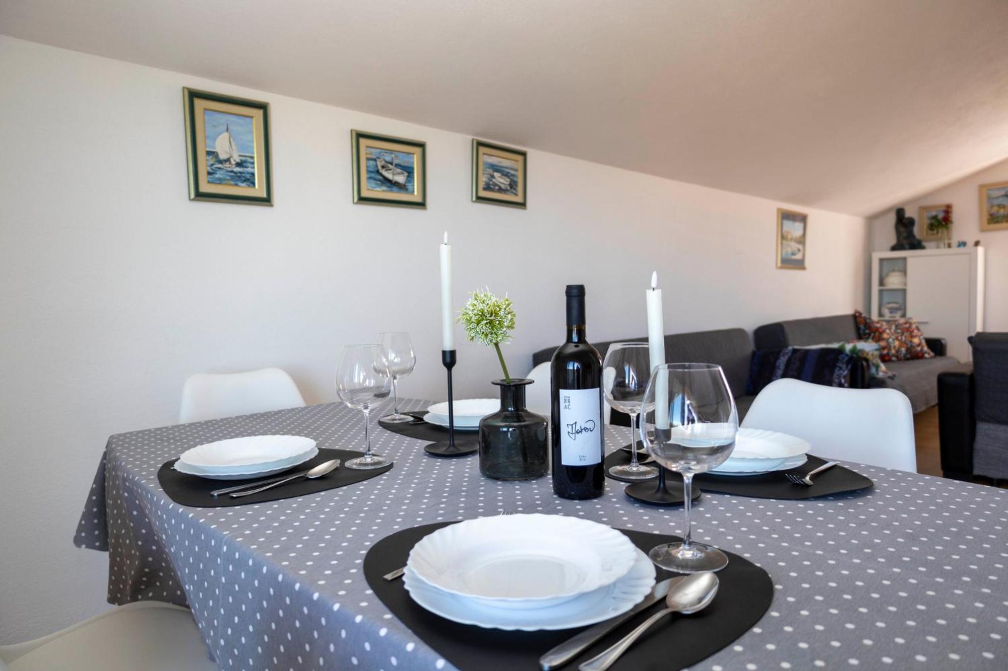 Apartments Jaksic - Zile Supetar Kültér fotó