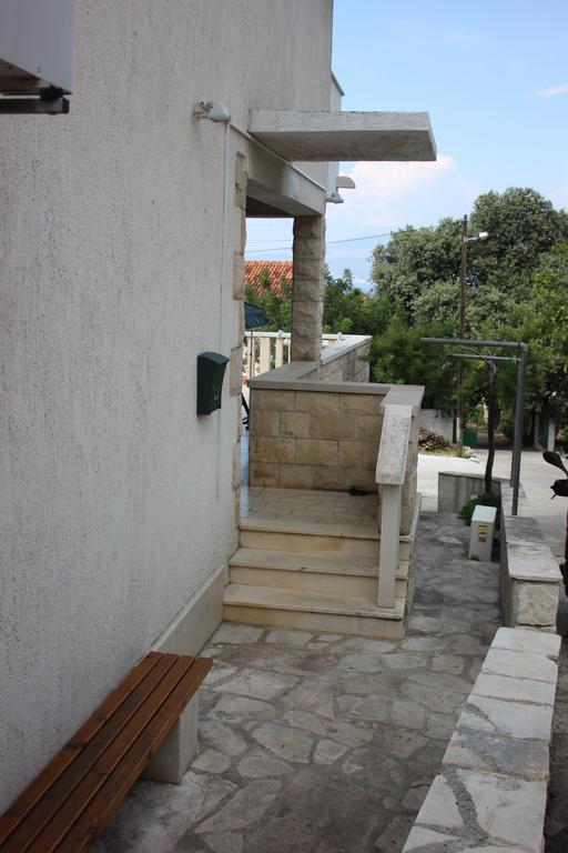 Apartments Jaksic - Zile Supetar Kültér fotó