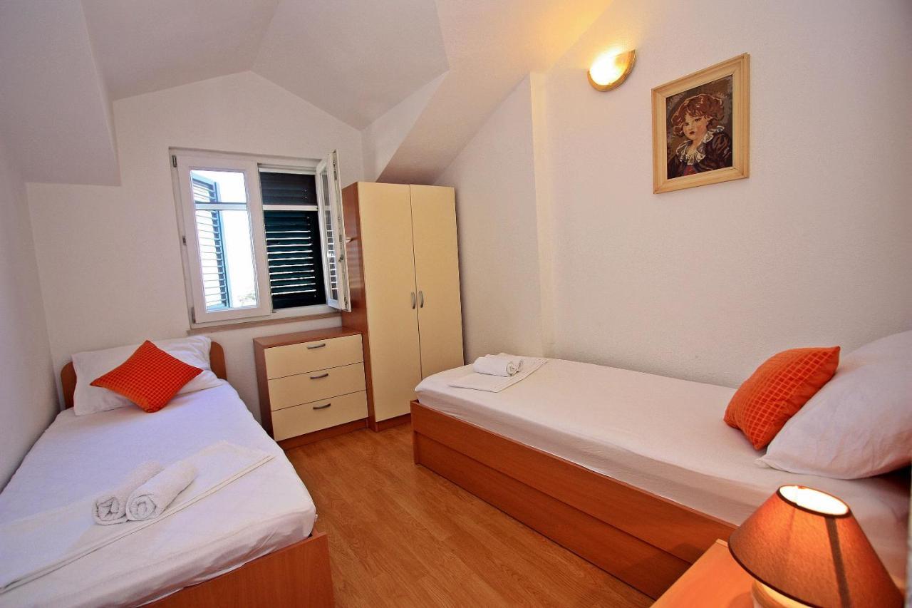 Apartments Jaksic - Zile Supetar Kültér fotó
